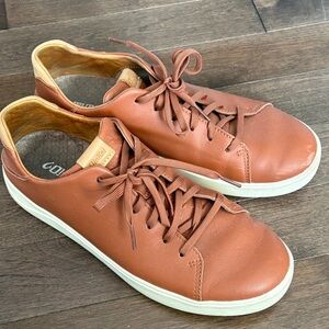 Men’s Olukai waterproof leather sneaker